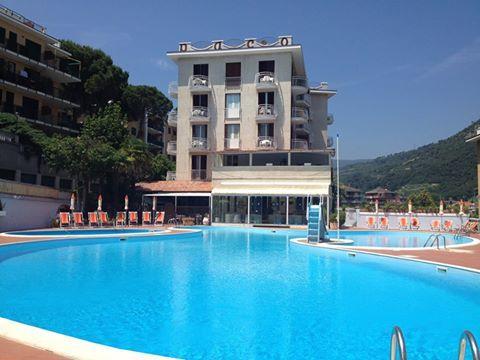 Hotel Paco Pietra Ligure Zewnętrze zdjęcie