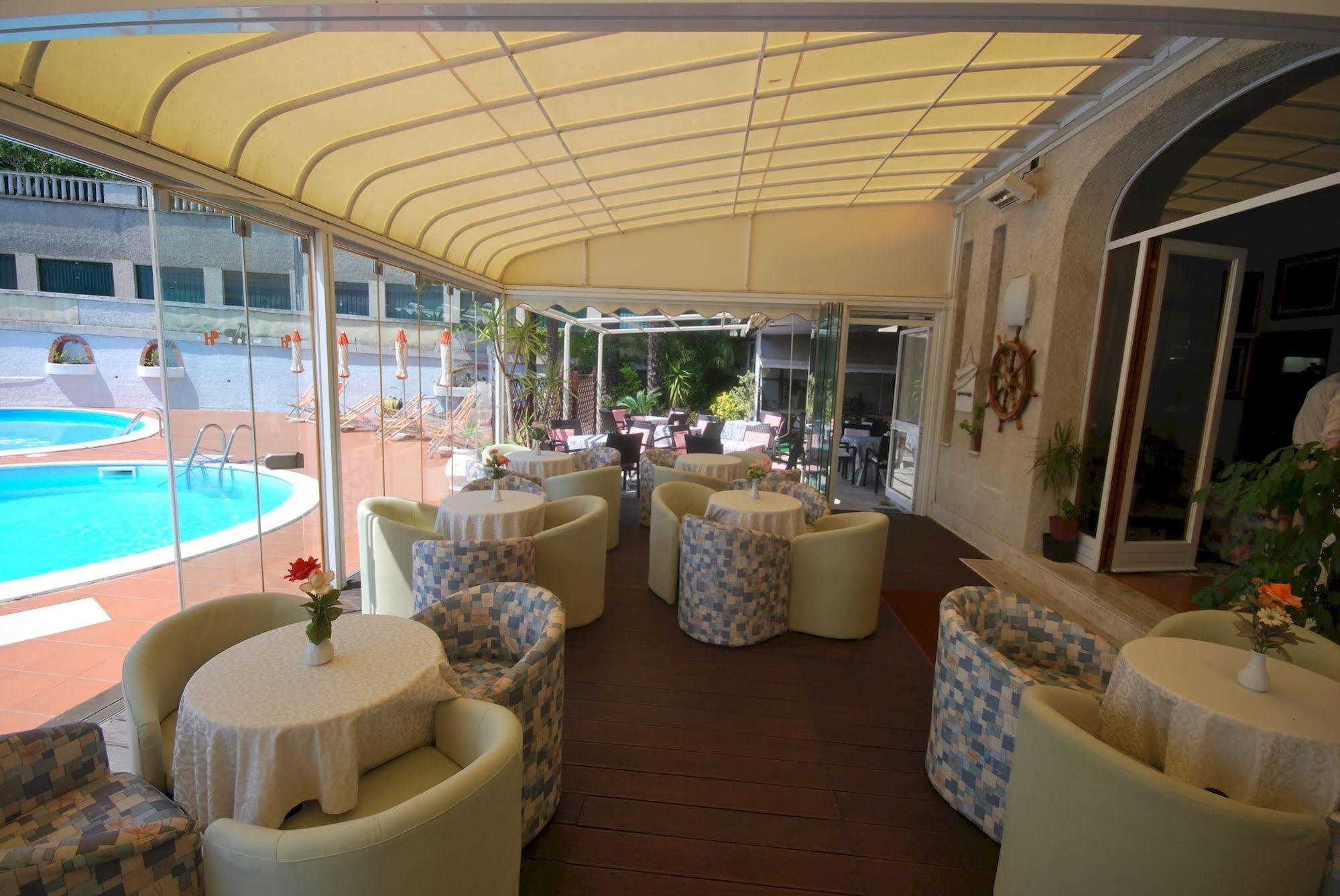 Hotel Paco Pietra Ligure Zewnętrze zdjęcie