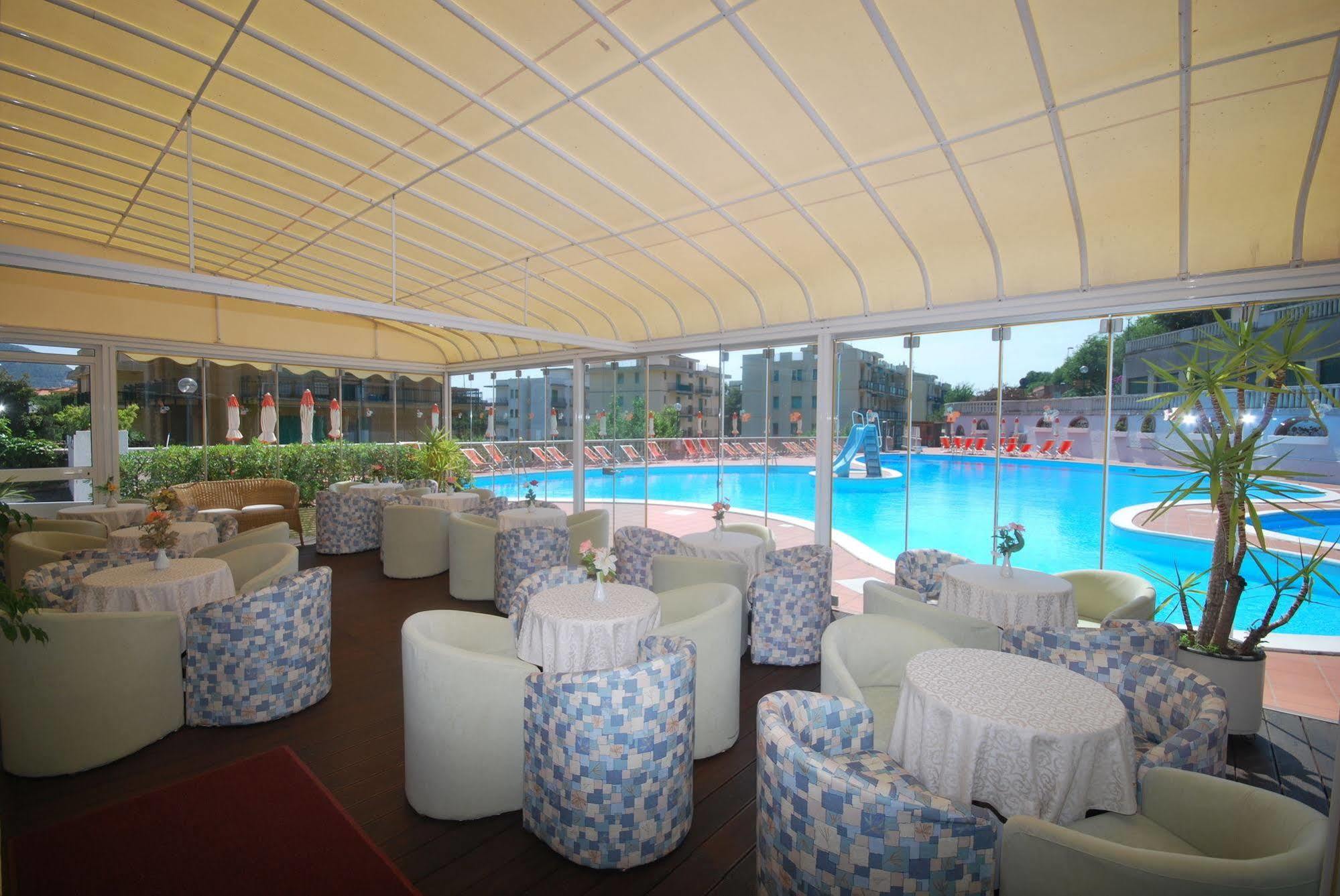 Hotel Paco Pietra Ligure Zewnętrze zdjęcie